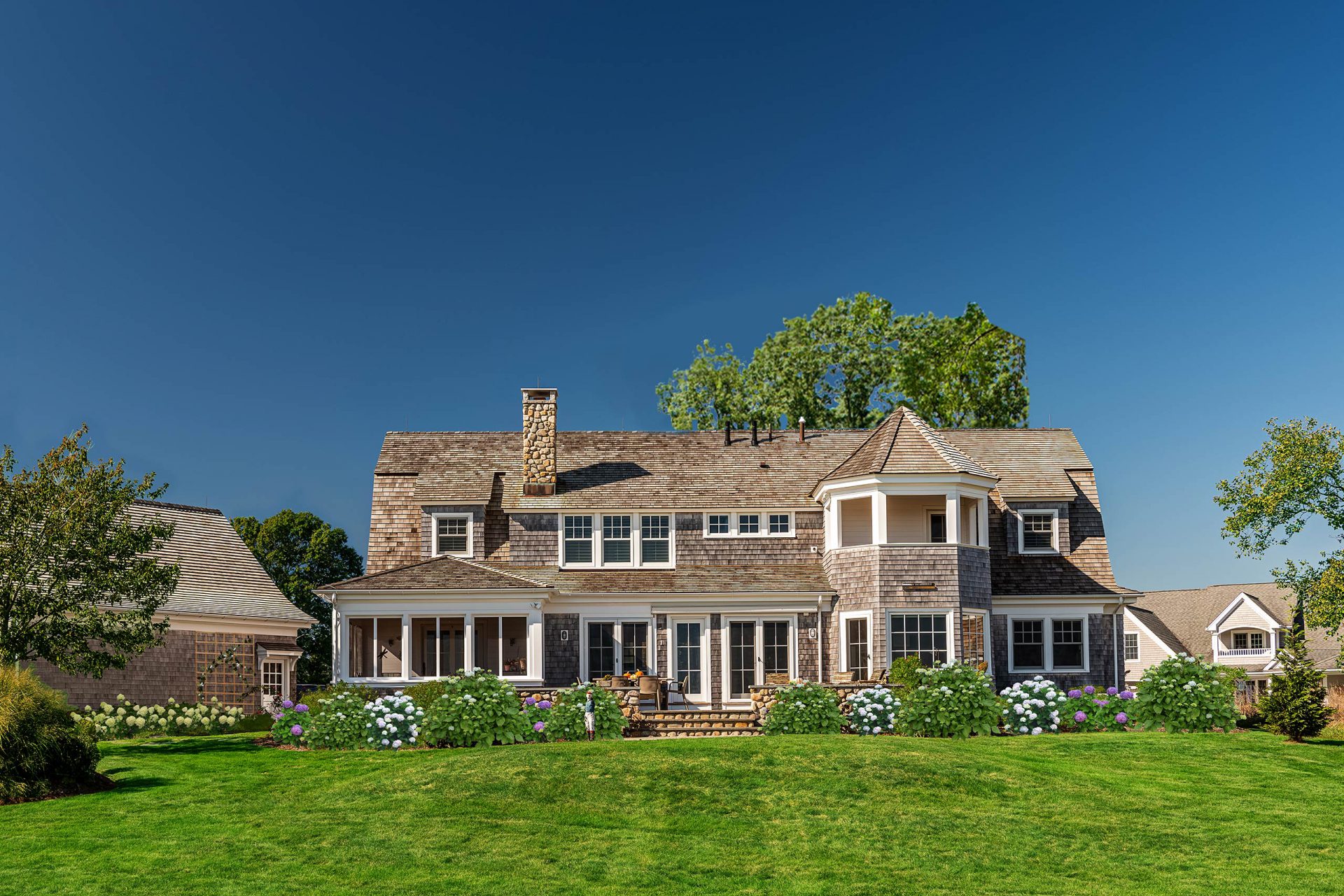 shingle style house exterior